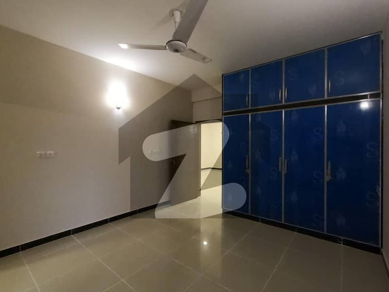 2600 Square Feet Flat Is Available For rent In Askari 5 - Sector J