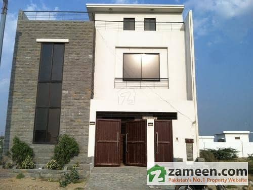 100 Square Yard Brand New Bungalow Up For Sale On Urgent Basis