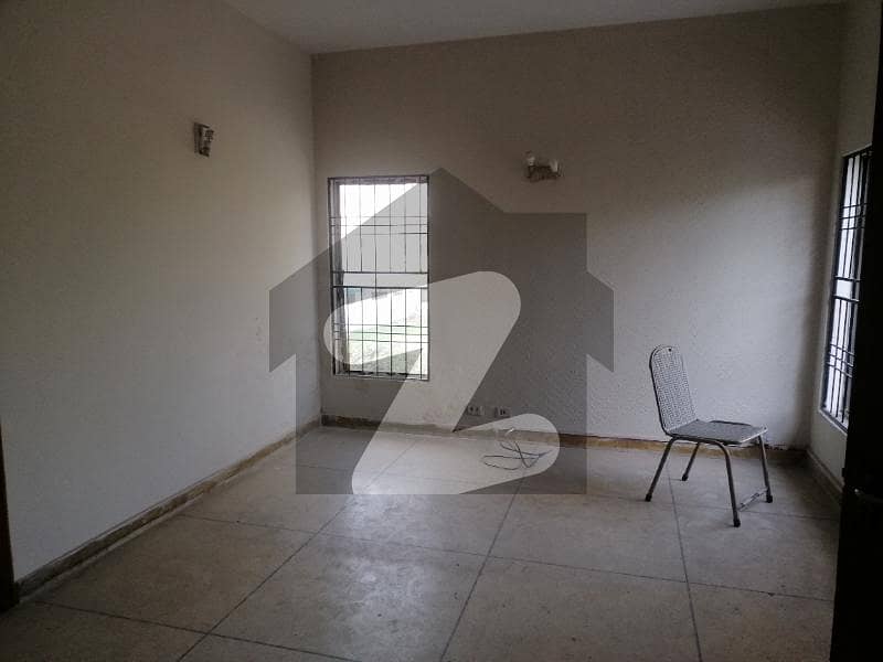 13 Marla Upper Portion For Rent In E Block Phase 5 Dha Lahore