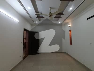 Good 2250 Square Feet Upper Portion For Rent In Canal View Housing Scheme