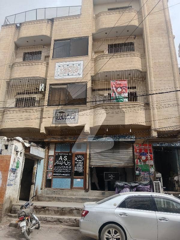 قیوم آباد کراچی میں 9 کمروں کا 3 مرلہ مکان 4 کروڑ میں برائے فروخت۔