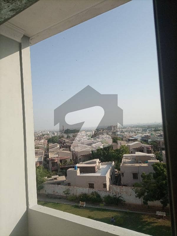 3 Bad Room And Lounge In Commercial Building's Floor Ideal Location ...