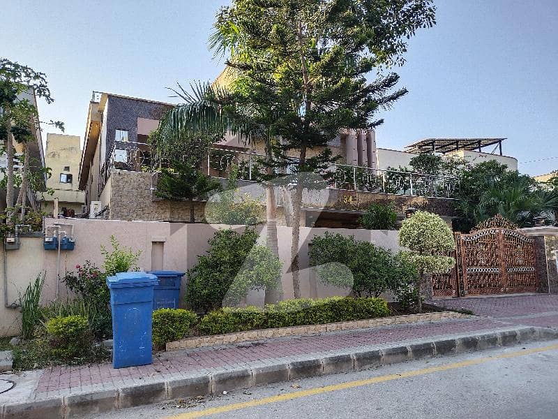 1 Kanal Double Unit house For Sale in bahria Town Phase 2 Islamabad