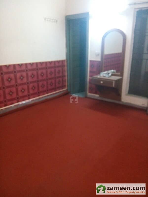Separate Room Available Near Barkat Market Garden Town