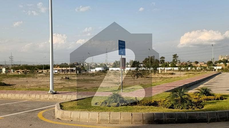 Commercial Plot No. 12 Available In Bahria Life Style