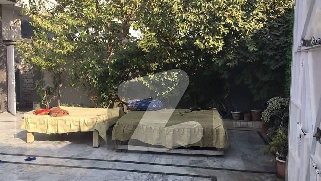 شامی روڈ پشاور میں 3 کمروں کا 12 مرلہ مکان 1.7 کروڑ میں برائے فروخت۔