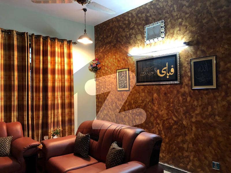A Beautiful 11- Marla Hot Location House For Sale In Ali Park