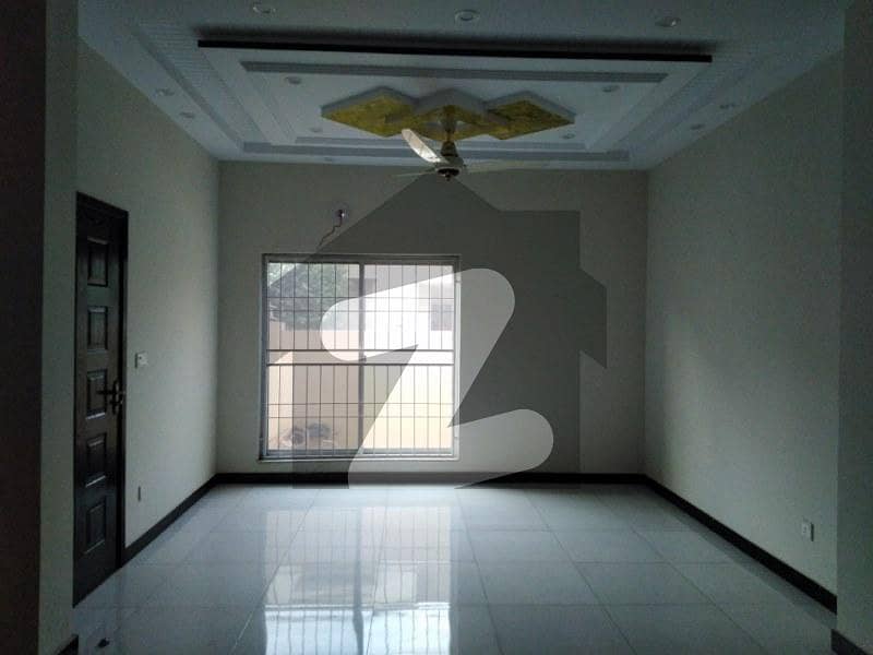 5 Marla House In Khalid Park For sale At Good Location