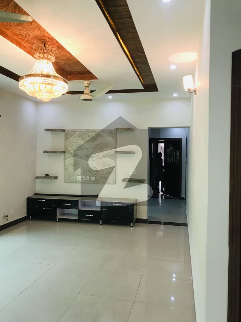12 Marla House available for sale in Bahria Town phase 1