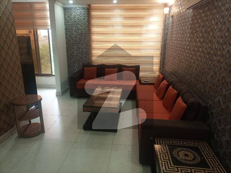 بحریہ ٹاؤن سیکٹر سی بحریہ ٹاؤن لاہور میں 2 کمروں کا 3 مرلہ فلیٹ 50 ہزار میں کرایہ پر دستیاب ہے۔