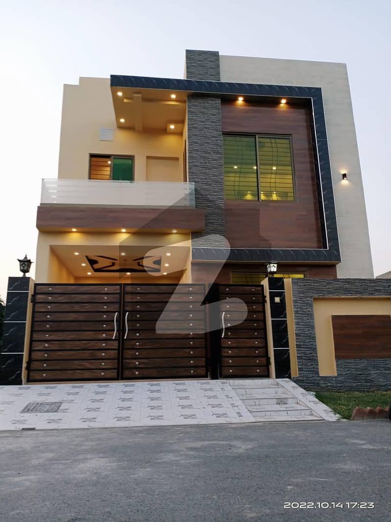 Reserve A Centrally Located House In New Lahore City