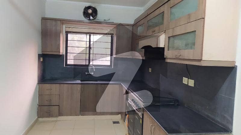 5 Marla 2 Bedroom Flat For Sale In Askari 11