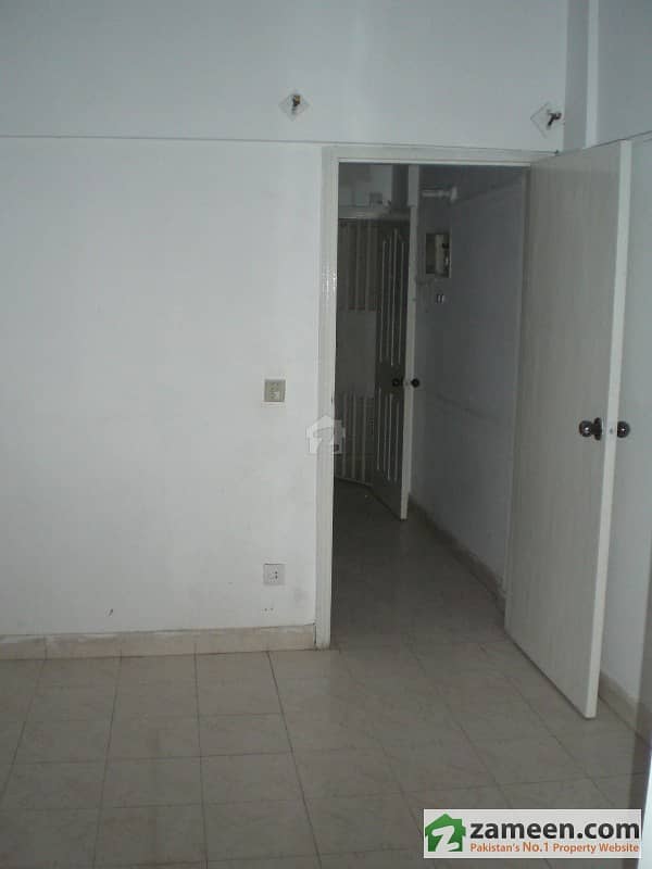 4 Bed Room Flat Available For Rent Johar