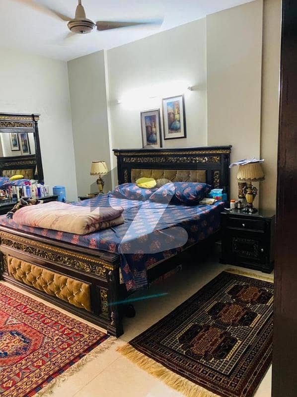 اَپر غزری غِزری کراچی میں 4 کمروں کا 9 مرلہ فلیٹ 50 ہزار میں کرایہ پر دستیاب ہے۔