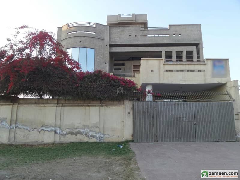Double Storey Beautiful Furnished Banglow Available For Rent At Benazir Road Okara