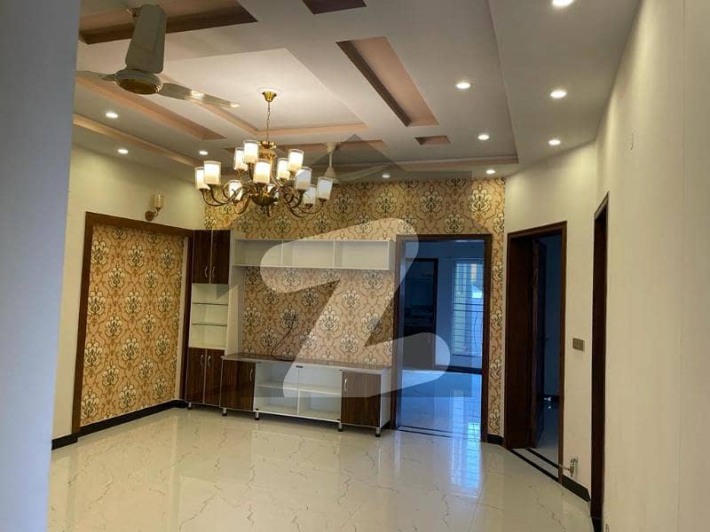 Lda Avenue 1 Ground Portion For Rent In Good Location With Gas Beautiful Portion