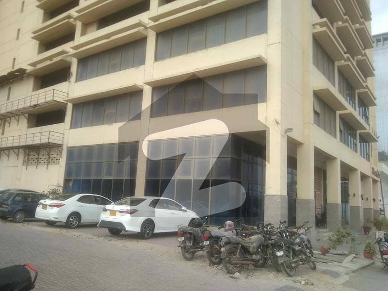 Show Room Main Clifton Road 6500for Rent