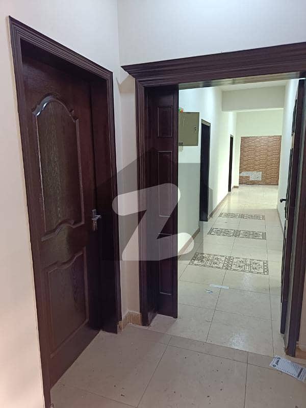 10 Marla 3 Bed Flat 1st Floor Available for sale in Askari 11 Lahore.