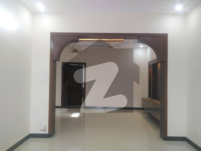 Ready To Buy A House In G-13/4 Islamabad