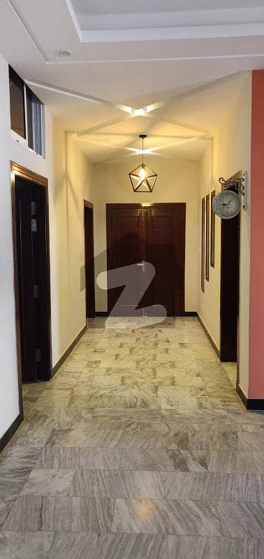 ای ۔ 17/3 ای ۔ 17 اسلام آباد میں 7 کمروں کا 1 کنال مکان 3.9 کروڑ میں برائے فروخت۔