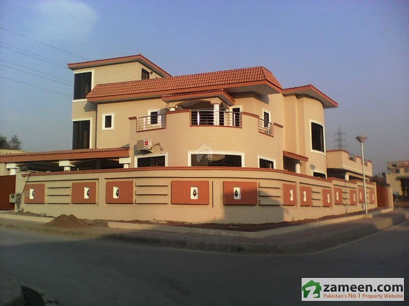 600 Sq Yards Corner House For Sale In Bahria Town