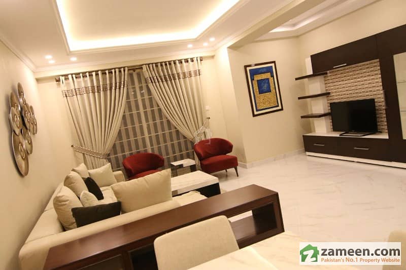 Luxurious & Very Spacious Apartment Available For Sale