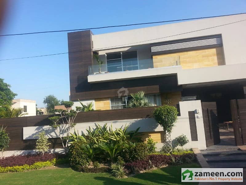 Model Town Kanal House “D” Block Corner Model Town Kanal House “D” Block Corner