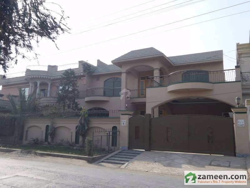 double story house Available For Rent