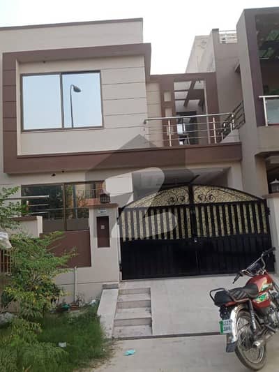 House Of 1350 Square Feet In Paragon City - Mounds Block Is Available