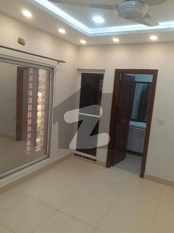 3 Bed Beautiful Apartment For Family Sector - C