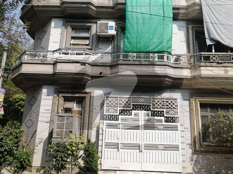 5 Marla Corner And Facing Park House For Sale In A3 Block Johar Town, Lahore,