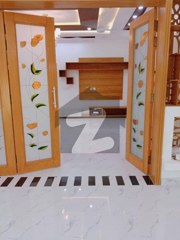 10 Marla House For Rent In Bahria Town Lahore