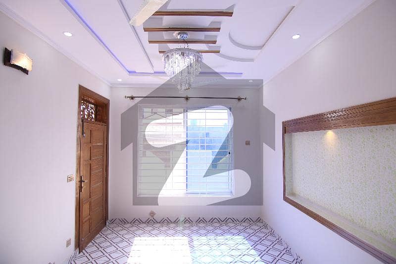 جناح گارڈنز ایف ای سی ایچ ایس اسلام آباد میں 4 کمروں کا 7 مرلہ مکان 70 ہزار میں کرایہ پر دستیاب ہے۔