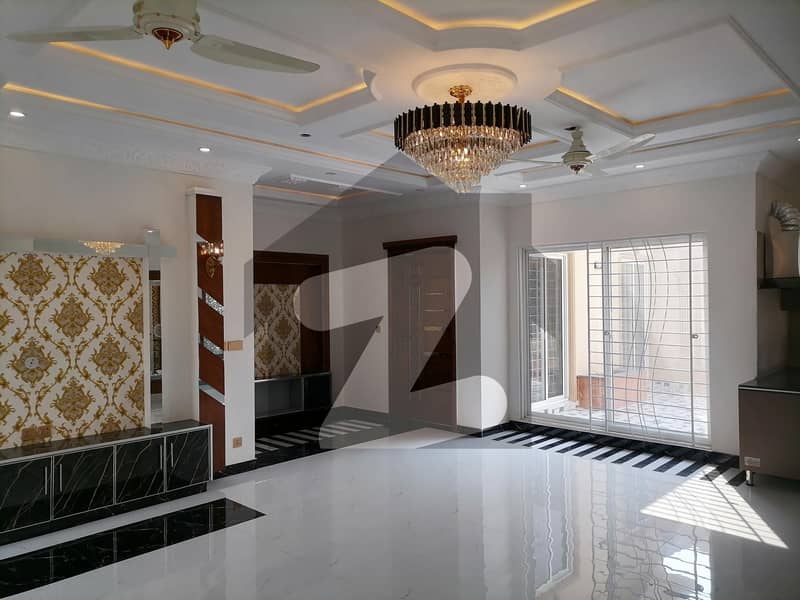 این ایف سی 1 - بلاک ڈی (ایس ای) این ایف سی 1 لاہور میں 5 کمروں کا 1 کنال مکان 6.9 کروڑ میں برائے فروخت۔