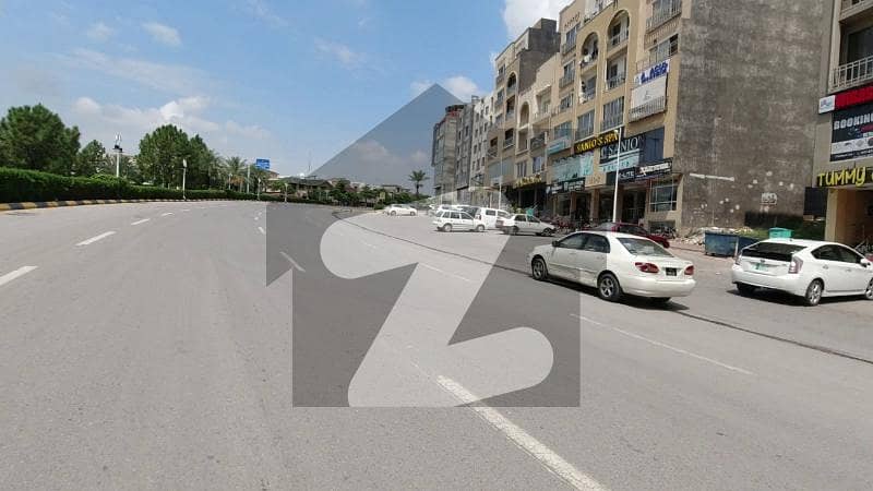 850 Square Feet Flat Ideally Situated In Bahria Town Phase 3