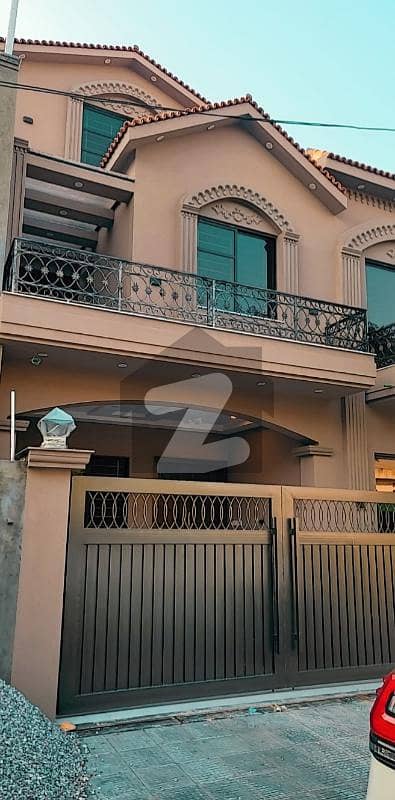 Beautiful House For Sale In D-17