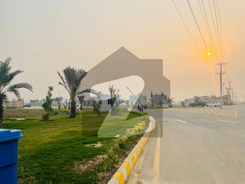 اقبال گارڈن لاہور - اسلام آباد موٹروے لاہور میں 1 کنال رہائشی پلاٹ 60 لاکھ میں برائے فروخت۔