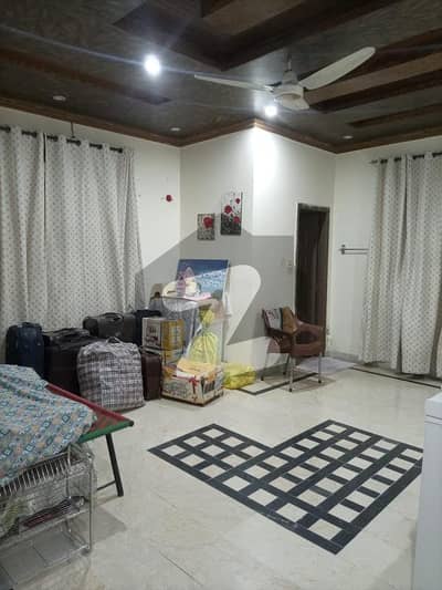 1 KANAL UPPER PORTION IS AVAILABLE FOR RENT IN GULSHAN -E- LAHORE - BLOCK C