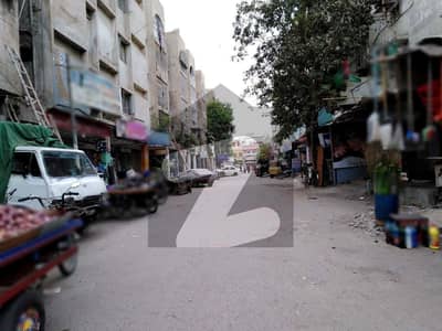 عابد ٹاؤن کراچی میں 3 کمروں کا 5 مرلہ فلیٹ 1.1 کروڑ میں برائے فروخت۔