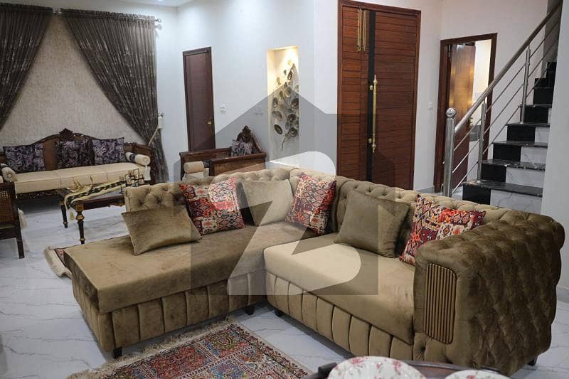 کینال روڈ فیصل آباد میں 4 کمروں کا 1 کنال مکان 2.5 لاکھ میں کرایہ پر دستیاب ہے۔