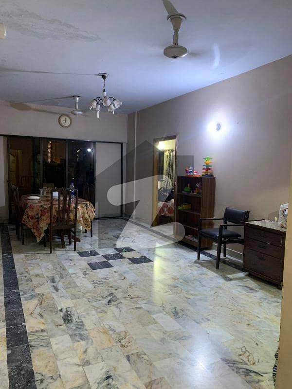 Corner Flat Of 3bed Dd Available For Sale On New M A Jinnah Road