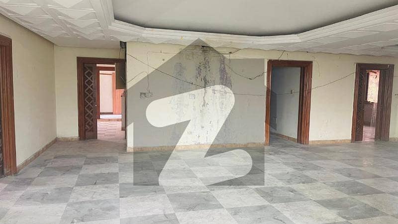 2 Kanal 10 Rooms Luxury Office Reasonable Rent Near Canal Available For Rent