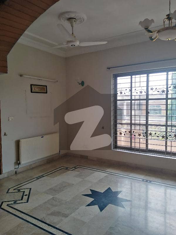 Kanal 6 Beds Full Corner House For Sale In Gulraiz Housing