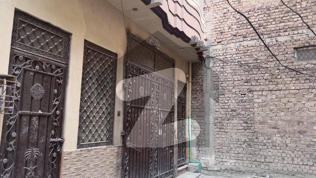 Prime Location 3.25 Marla House In Central Gulberg For sale