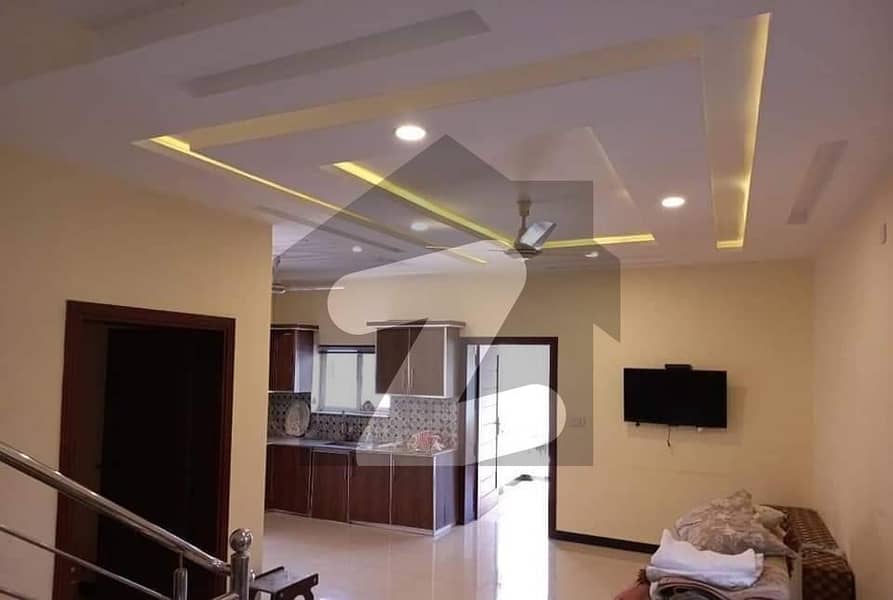 Ideal Prime Location House In Shami Road Available For Rs. 25,000,000