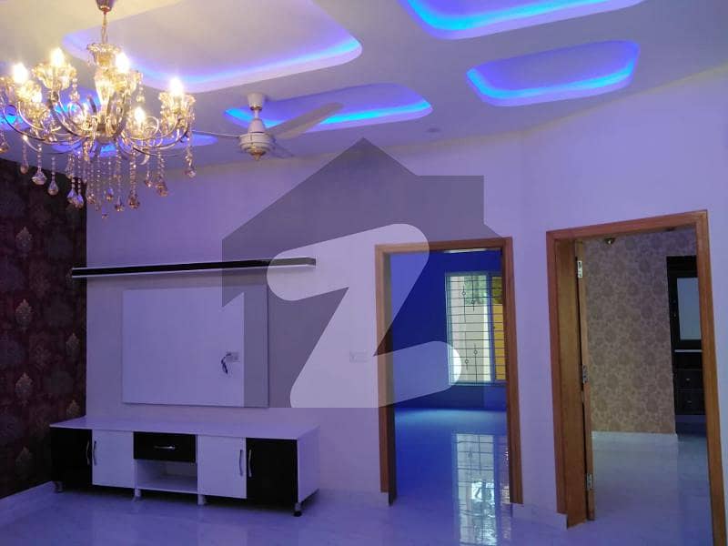 10 Marla Perfect Location House Available For Sale In Punjab Cooperative House Society College Road