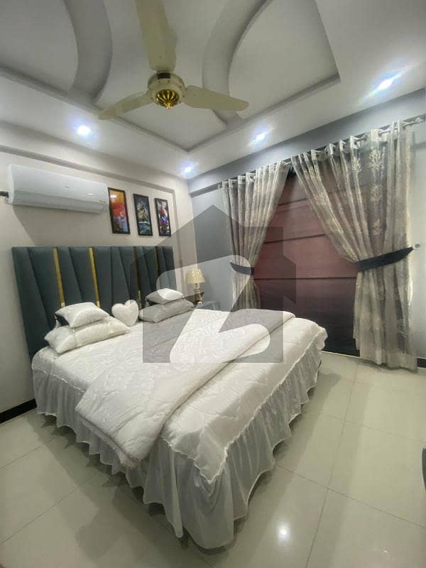 بحریہ ٹاؤن سیکٹرڈی بحریہ ٹاؤن لاہور میں 2 کمروں کا 4 مرلہ فلیٹ 1.25 کروڑ میں برائے فروخت۔