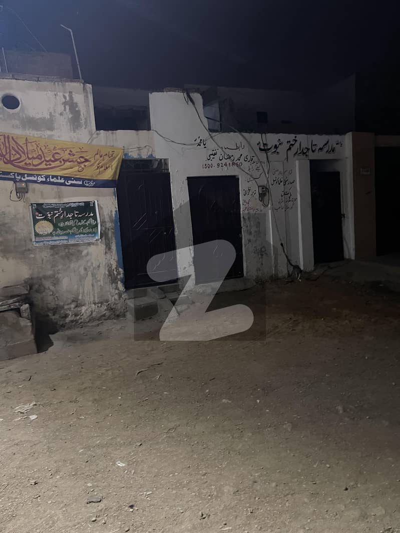 Corner 110 Square Yards House For Sale In Beautiful Gulistan-e-jauhar - Block 10