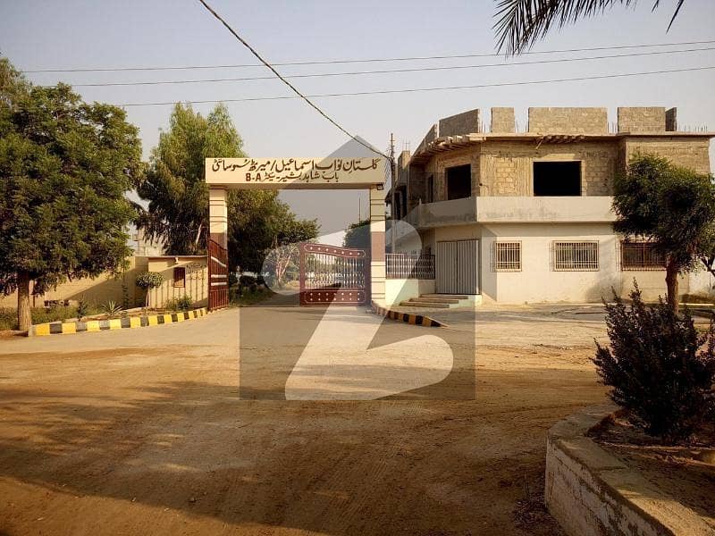 میرٹھ سوسائٹی سکیم 33 کراچی میں 19 مرلہ رہائشی پلاٹ 4 کروڑ میں برائے فروخت۔