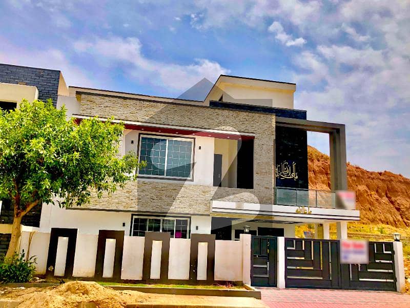 بحریہ ٹاؤن فیز 8 بحریہ ٹاؤن راولپنڈی راولپنڈی میں 6 کمروں کا 15 مرلہ مکان 4.5 کروڑ میں برائے فروخت۔
